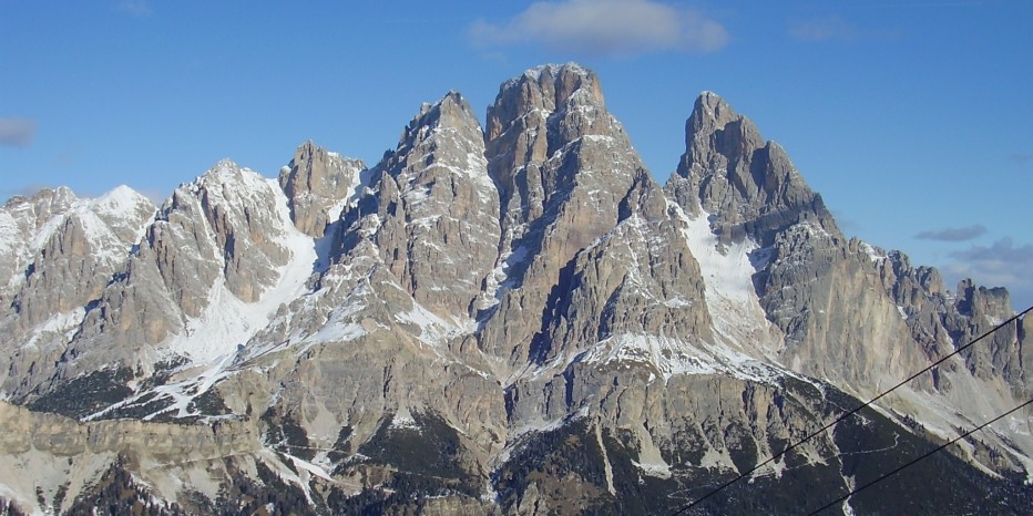 ALPINISTA SI INFORTUNA AL RIENTRO DAL CRISTALLO