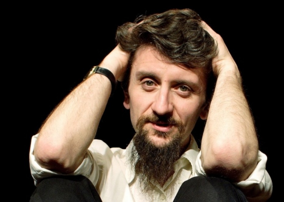 Intervista al Direttore Artistico Rajeev Badhan della compagnia teatrale “Slow Machine”