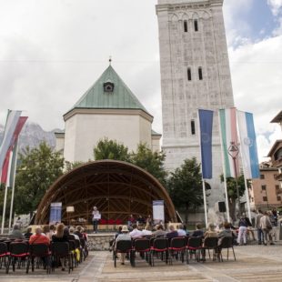 Una Montagna di libri: Mercoledi 10 agosto Maratona di lettura presso Piazza Angelo di Bona