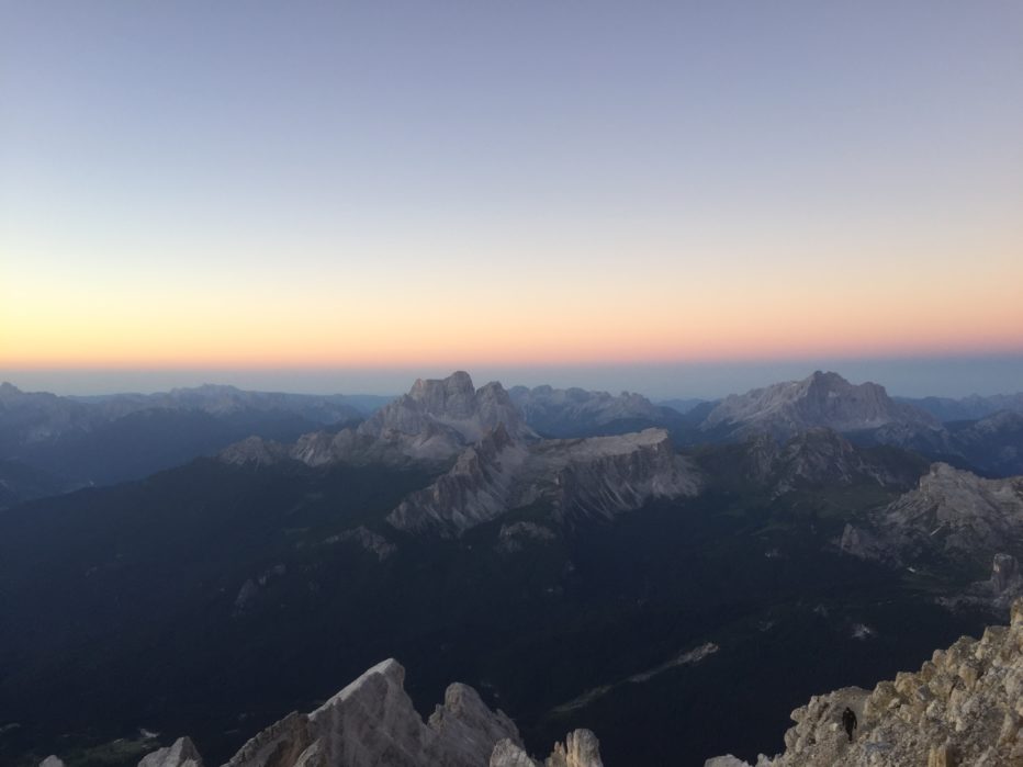 Via Ferrata Maria a Andrea Ferrari all’alba di Ferragosto:un modo indimenticabile per vivere le Dolomiti Unesco.