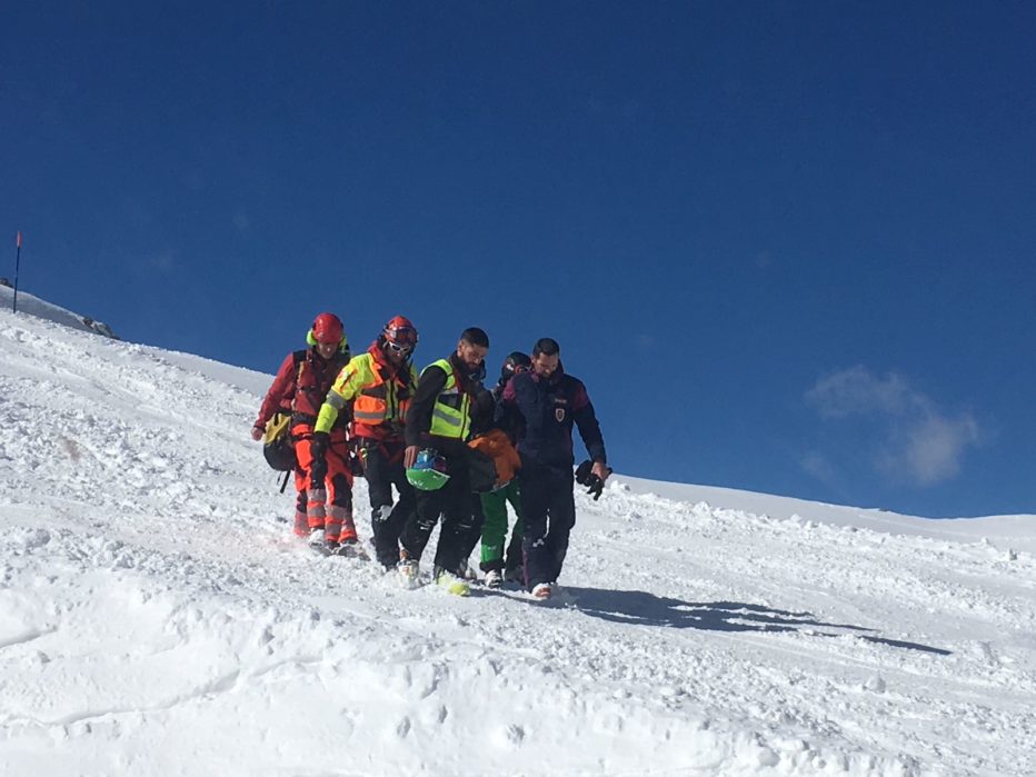 Due interventi sulla neve del Soccorso Alpino al Rifugio Auronzo e a Frassenè Agordino
