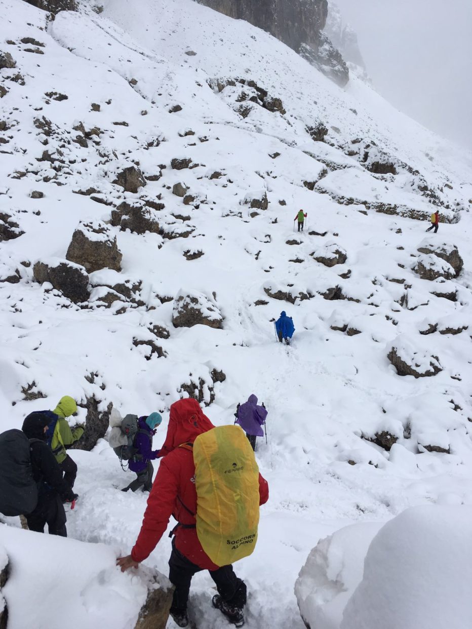 Soccorsi escursionisti in difficoltà  sulle Tre Cime di Lavaredo (Auronzo)