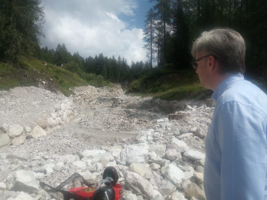 AL VIA INTERVENTO PER MITIGARE IL RISCHIO IDROGEOLOGICO SU TORRENTI GIRALBA E GRAVASECCA AD AURONZO.