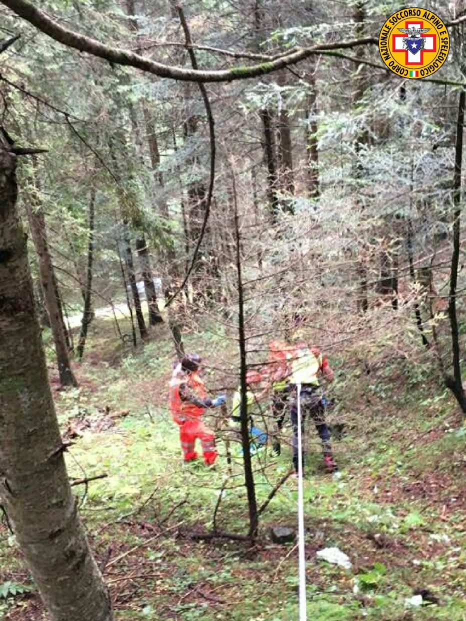 Fungaiolo muore colto da malore a Pieve di Cadore