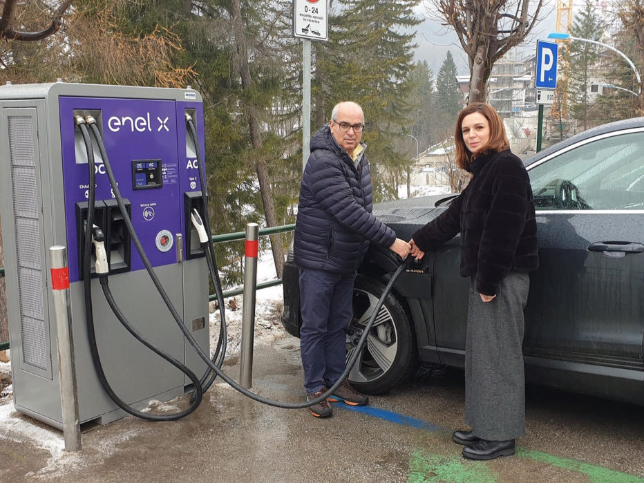 MOBILITA’ ELETTRICA: INAUGURATA A CORTINA LA PRIMA INFRASTRUTTURA DI RICARICA RAPIDA