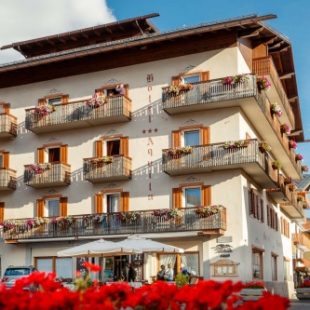 Stayincortina con Fondazione Cortina 2021,  500 posti letto per i Mondiali 2021.
