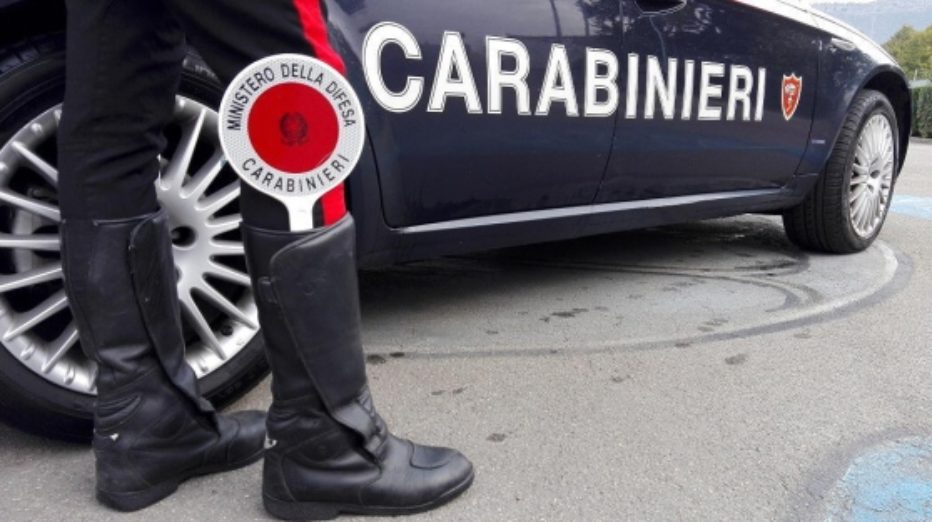 Furti e droga: intervengono i Carabinieri.