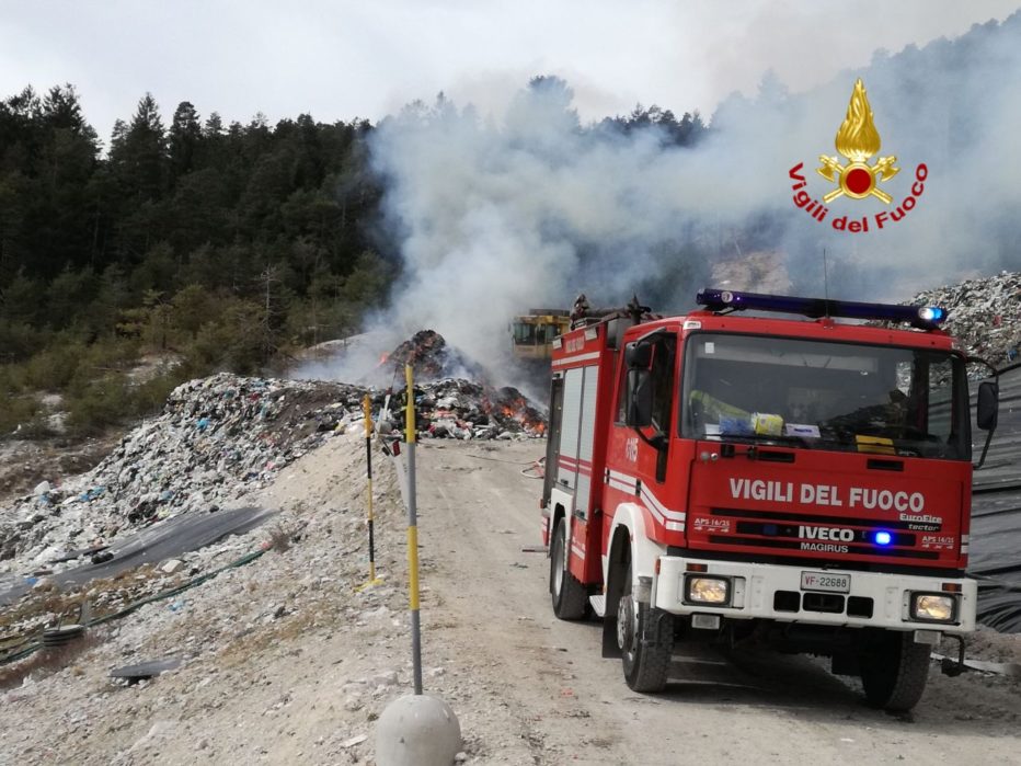 Spento l’incendio in discarica a Cortina d’Ampezzo