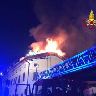 Incendio nella notte ad Ospitale di Cadore