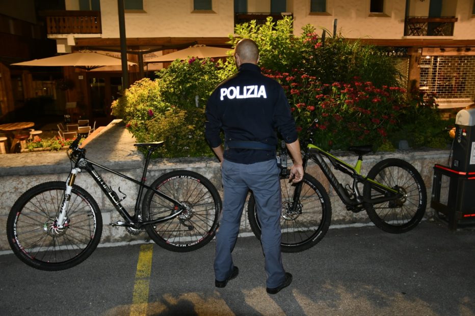 La Polizia arresta a Cortina d’Ampezzo i ladri di biciclette