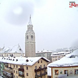 Il Soccorso Alpino al lavoro anche oggi per diversi aiuti ed interventi. Attenzione: livello massimo di allerta per valanghe e slavine sulle Dolomiti