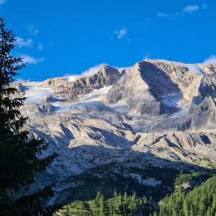 Marmolada, in corso le operazioni di ricerca in quota