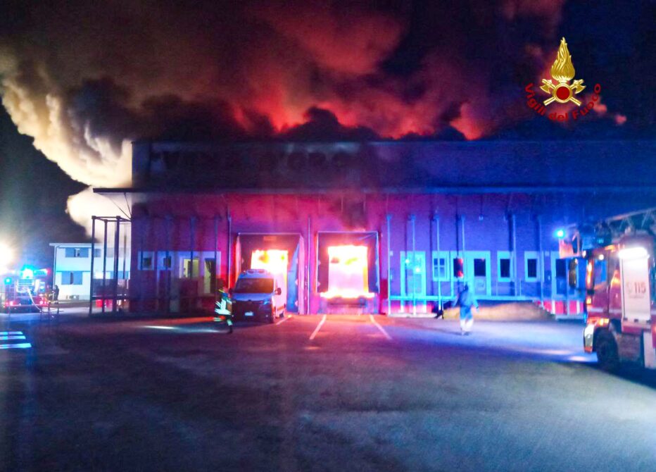 BELLUNO, INCENDIO IN UN’AZIENDA DI LAVORAZIONE CARNI