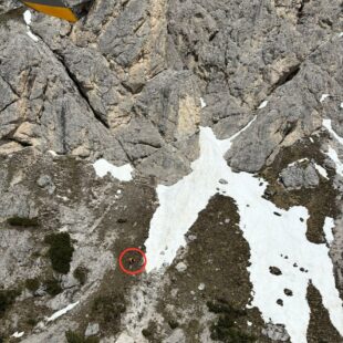 PRECIPITA PARAPENDIO, MUORE IL PILOTA SUL MONTE AVENA, ALTRO INTERVENTO A MISURINA