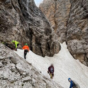RECUPERATI DUE ALPINISTI SULLA TOFANA