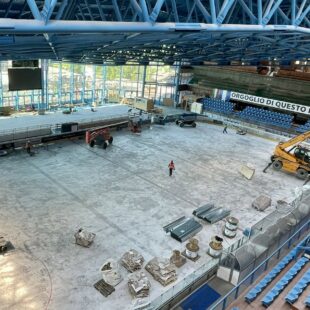 Milano Cortina 2026: sopralluogo SIMICO al cantiere dello Stadio del Ghiaccio di Cortina d’Ampezzo