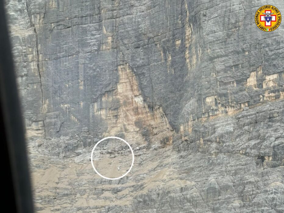 SCARICA DI SASSI SULLA FERRATA BERTI, UN’ESCURSIONISTA FERITA
