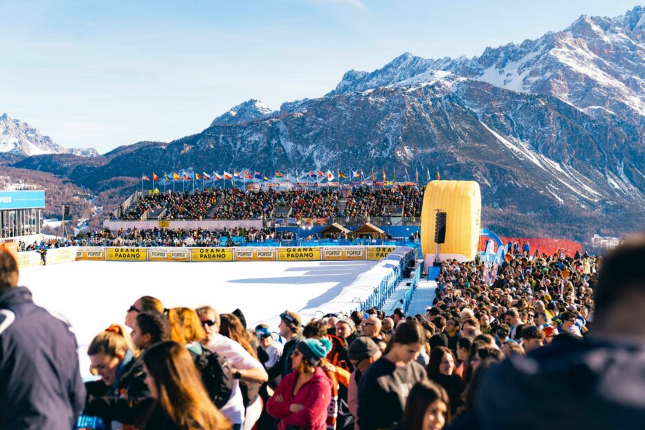 PARTE IL TOUR PER PROMUOVERE LA COPPA DLE MONDO DI SCI ALPINO FEMMINILE DI CORTINA D’AMPEZZO