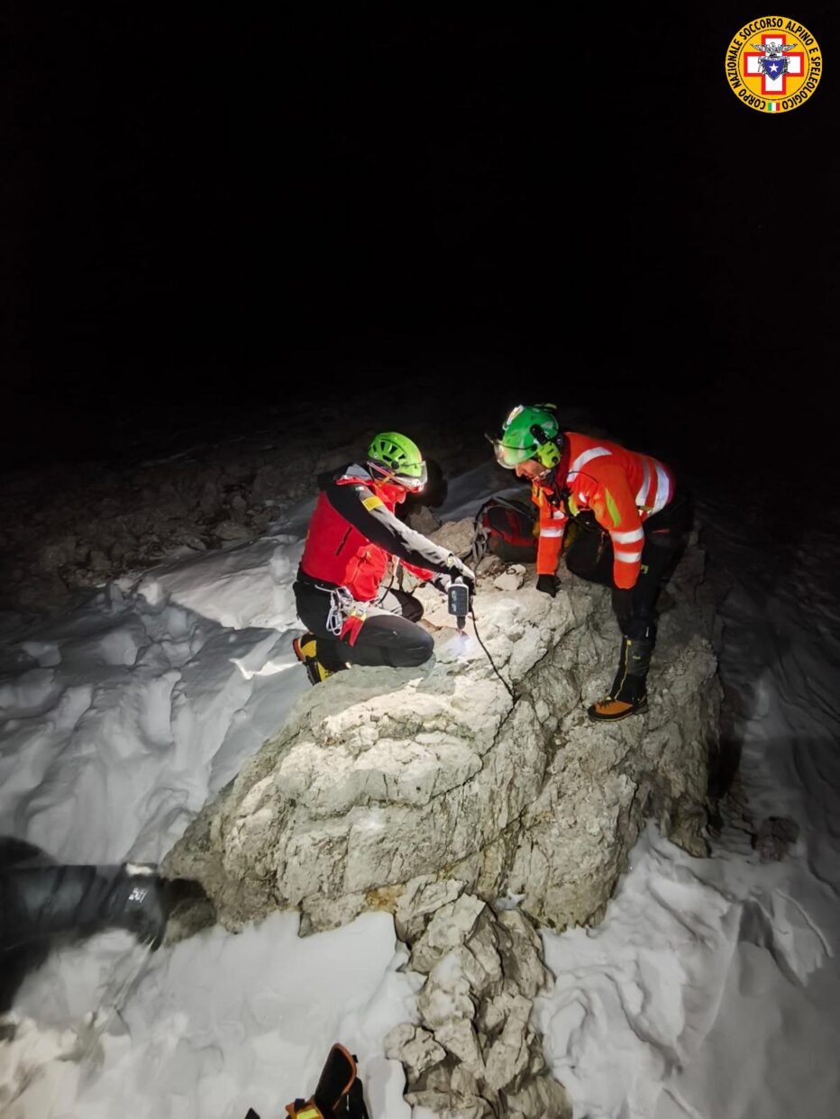 Notte di San Silvestro: recuperati tre alpinisti incrodati