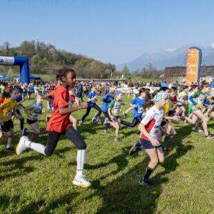 CORSA SPETTACOLO A BORGO VALBELLUNA CON IL CAMPIONATO NAZIONALE CSI DI CORSA CAMPESTRE