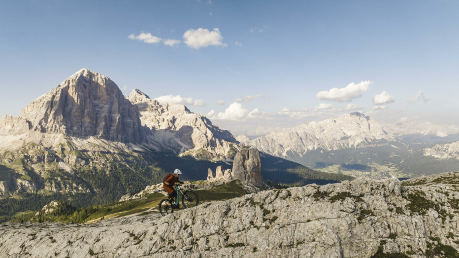 Dal 31 maggio la montagna riparte: sentieri, impianti e attività per una nuova stagione estiva a Cortina