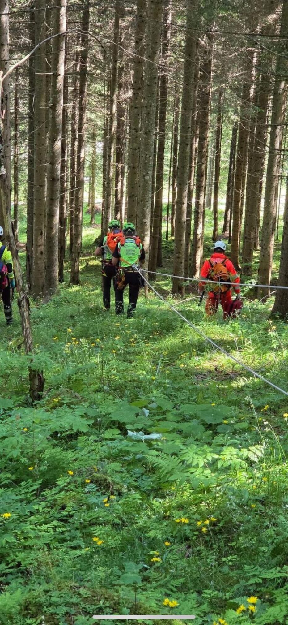 ESERCITAZIONE CONGIUNTA TRA SOCCORSO ALPINO VAL PETTORINA E VOLONTARI AMBULANZA DI ROCCA PIETORE