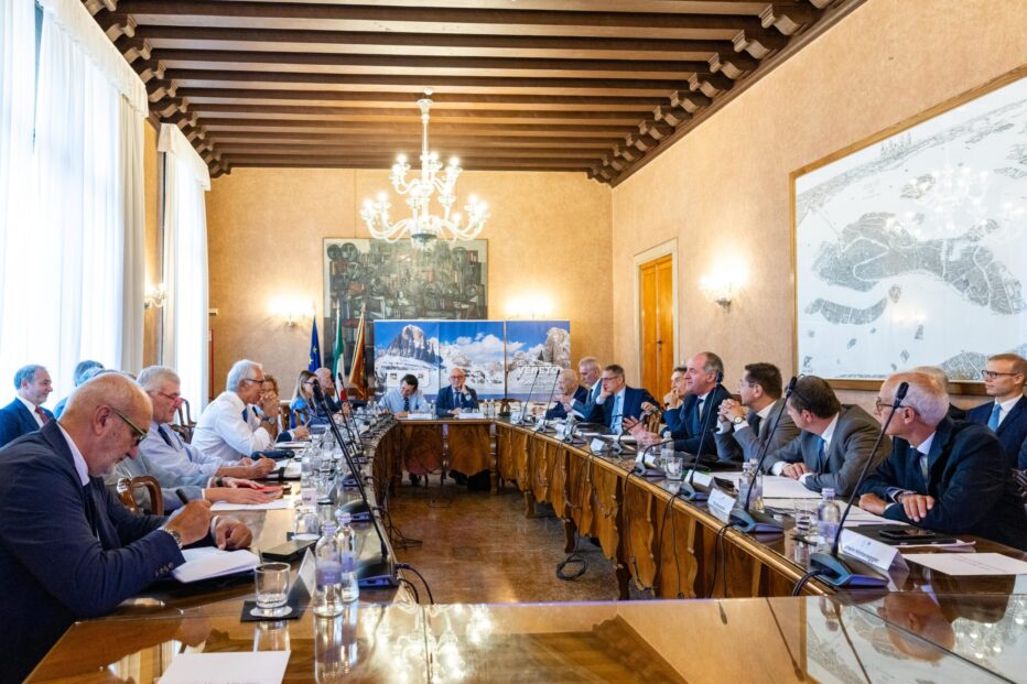 Milano Cortina 2026. Riunione del CdA e dei rappresentanti olimpici a Venezia.