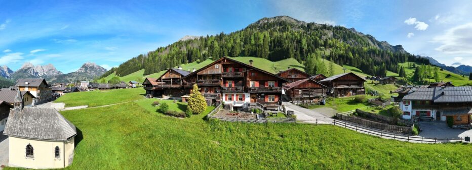 A SAPPADA È IL FINE SETTIMANA DI BORGATE IN FESTA – HEIVILANFESCHT