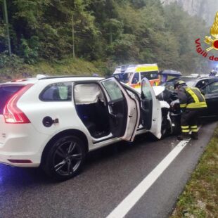 SEDICO. INCIDENTE STRADALE TRA DUE AUTO. QUATTRO FERITI