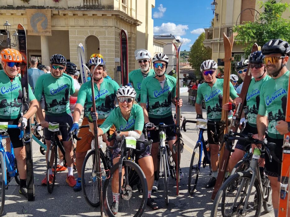 UN FINE SETTIMANA DI CORSA E SUI PEDALI PER FONDAZIONE CORTINA