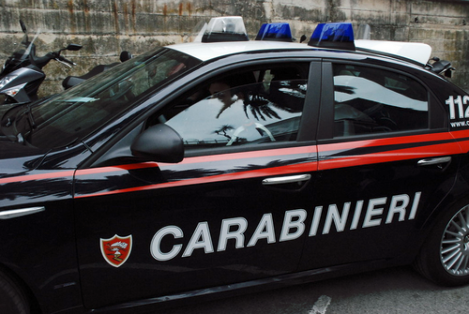 OPERAZIONE “RESET” La Procura di Venezia e i Carabinieri di Cortina d’Ampezzo (BL) disarticolano un gruppo criminale dedito allo spaccio di stupefacenti che, con metodi estorsivi, aveva acquisito la gestione diretta e indiretta di alcuni locali pubblici ampezzani e stava tentando di infiltrarsi negli appalti pubblici per le prossime Olimpiadi invernali