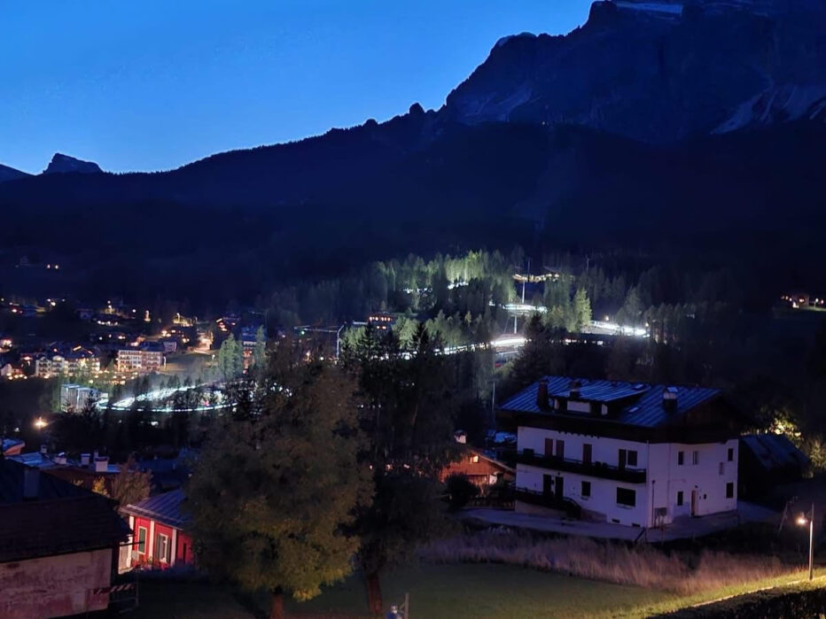 Milano Cortina 2026: da domani ghiaccio ‘olimpico’ allo Sliding Centre. La centrale di refrigerazione inizierà a raffreddare le pareti della pista di bob