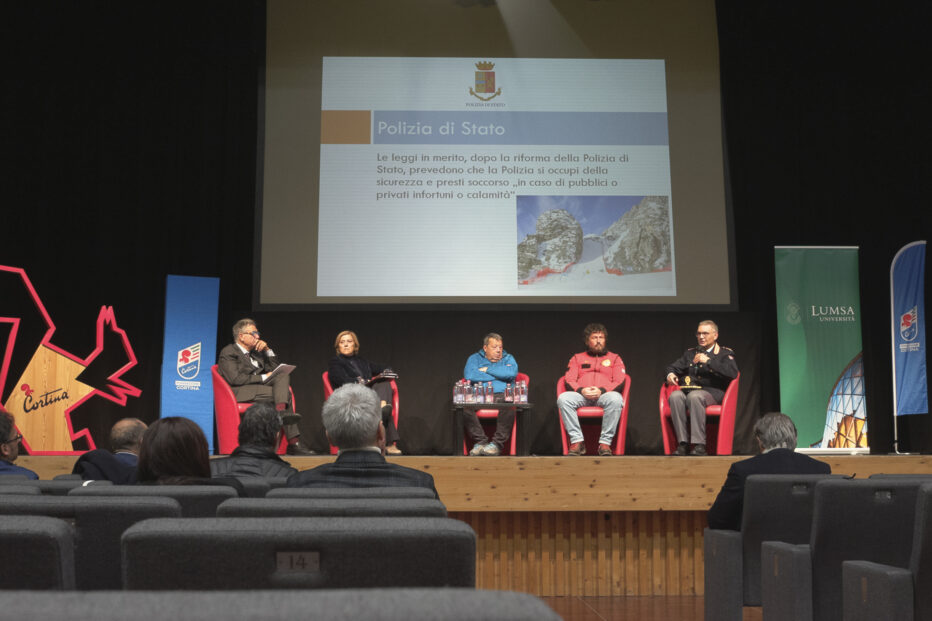 A CORTINA IL DIALOGO SUI VALORI OLIMPICI E PARALIMPICI: l’evento dell’Università LUMSA in collaborazione con Fondazione Cortina, con la partecipazione di istituzioni nazionali e locali e degli atleti delle Fiamme Oro.