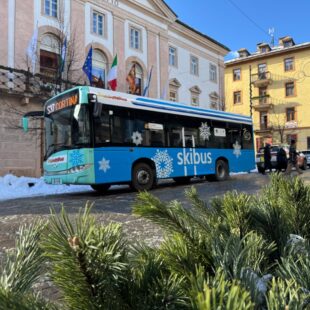 Dolomiti Bus: al via il servizio Skibus Cortina per la stagione 2025/2026