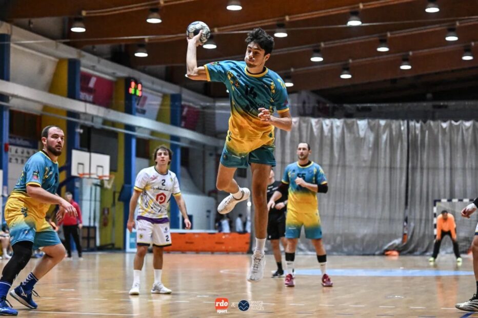 PALLAMANO BELLUNO VINCE NETTAMENTE CONTRO IL MODENA