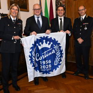 Il Sindaco Lorenzi firma l’intesa per il supporto della Polizia Locale di Roma a Cortina durante i Giochi