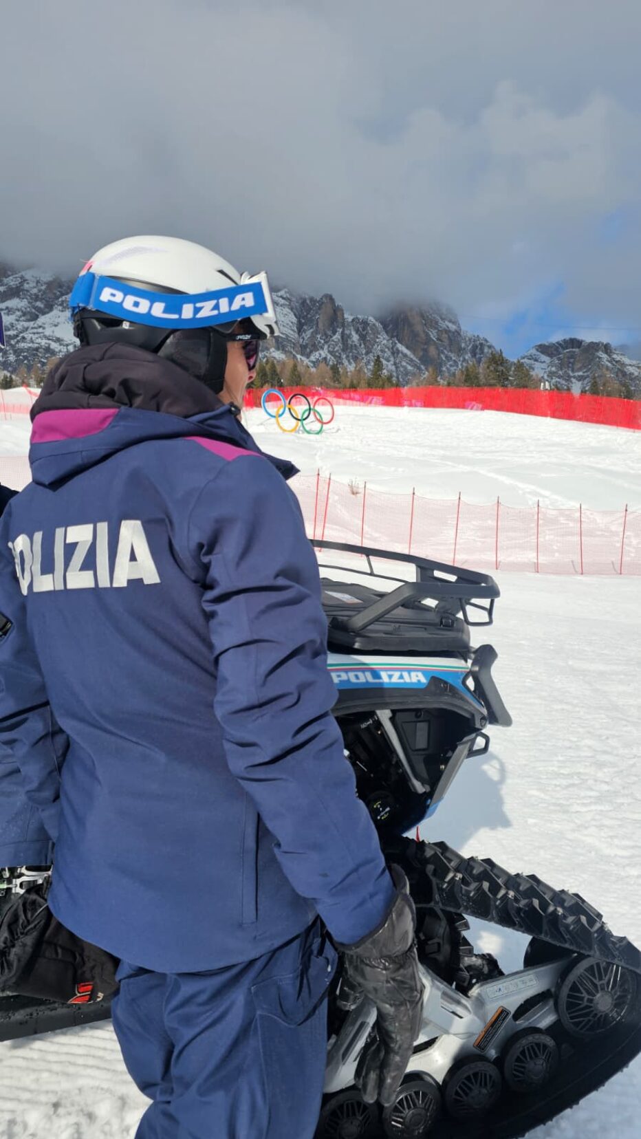 Senza casco, privi di polizza e ubriachi: a Cortina fermati tre sciatori
