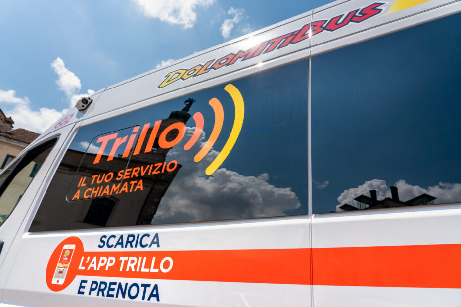 DOLOMITIBUS: la mobilità in quota diventa sempre più flessibile: il trasporto a chiamata “Trillo” si estende al Centro Cadore