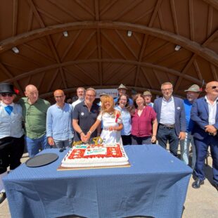 OGGI, 29 LUGLIO 2026, RADIO CORTINA COMPIE 50 ANNI! ASCOLTA LA DIRETTA DELLA NOSTRA FESTA DA PIAZZA ANGELO DIBONA