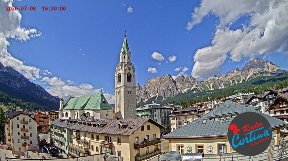 Tra le vie del centro di Cortina d’Ampezzo si riscopre la cultura ladina: al via le visite guidate gratuite per l’estate