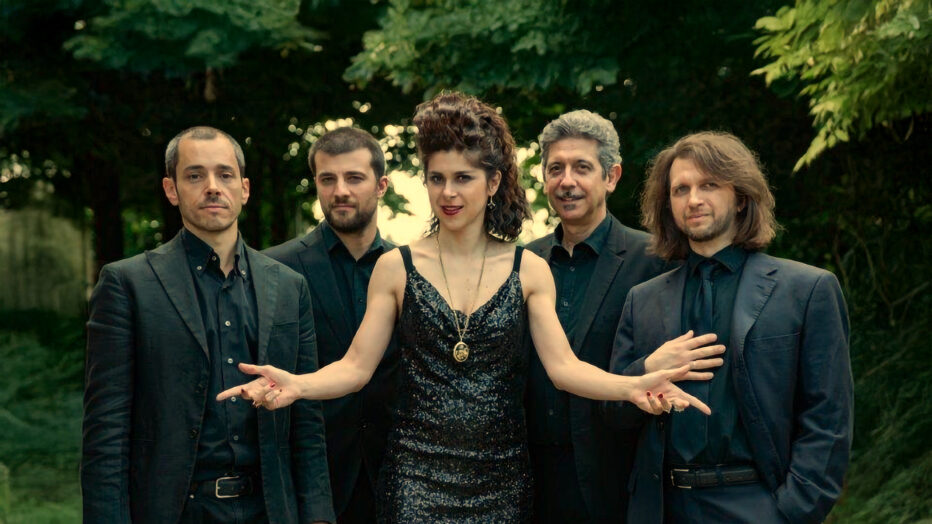 CORTINATEATRO SI TINGE DI JAZZ:  DOMENICA 9 AGOSTO THE TWISTERS WHIT ALICE VIOLATO A CORTINA D’AMPEZZO