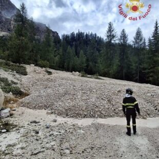 PASSO STAULANZA, BORCA DI CADORE: FRANA SULLA STRADA PER IL RIFUGIO CITTÀ DI FIUME, IN CORSO LE VERIFICHE