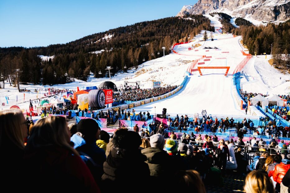 100 GIORNI ALLA COPPA DEL MONDO DI SCI ALPINO FEMMINILE SULL’OLYMPIA DELLE TOFANE